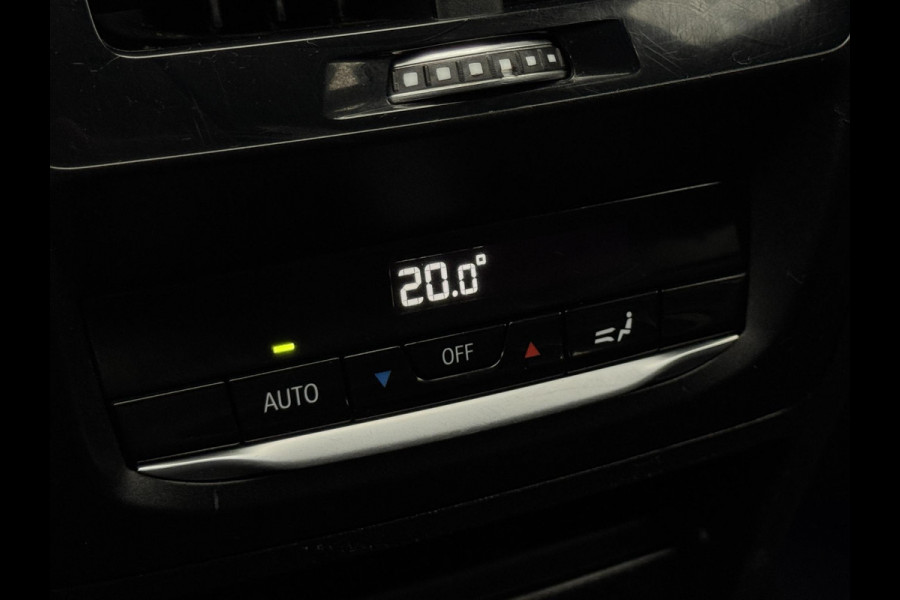 BMW X4 xDrive30i High Executive M Sport Pakket Automaat / Navigatie Professional / Panoramadak / Head-Up Display / Driving Assistant Plus / Innovation Pakket / Leder / M Sportremsysteem / Adaptief Onderstel / 20 Inch