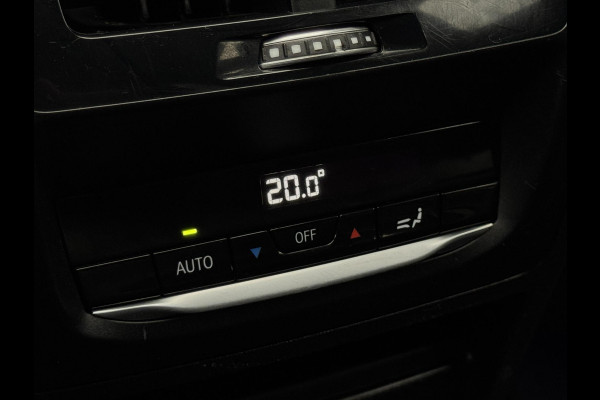 BMW X4 xDrive30i High Executive M Sport Pakket Automaat / Navigatie Professional / Panoramadak / Head-Up Display / Driving Assistant Plus / Innovation Pakket / Leder / M Sportremsysteem / Adaptief Onderstel / 20 Inch