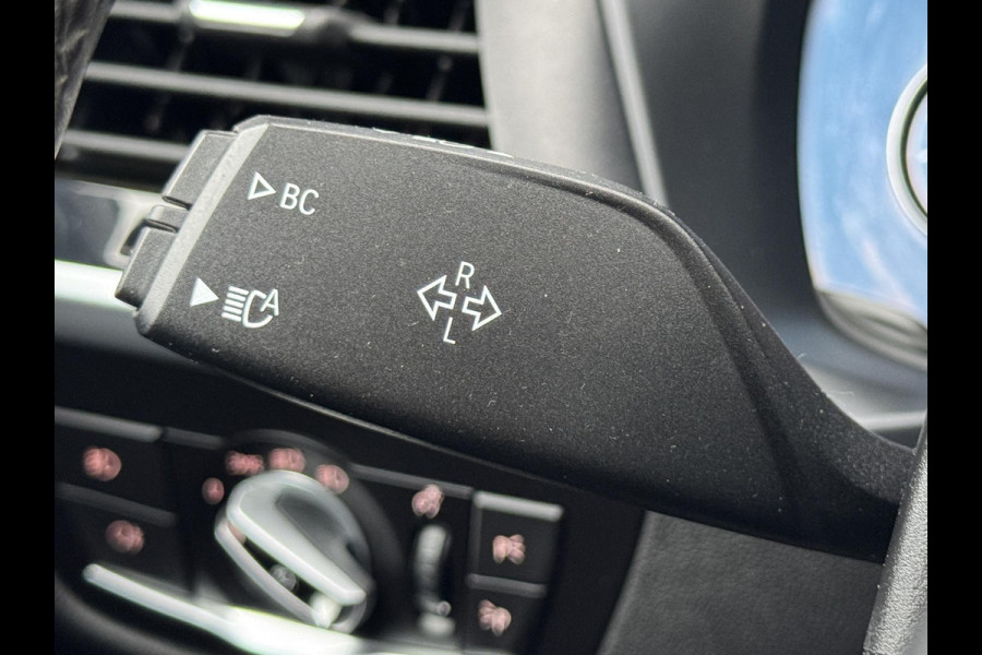 BMW X4 xDrive30i High Executive M Sport Pakket Automaat / Navigatie Professional / Panoramadak / Head-Up Display / Driving Assistant Plus / Innovation Pakket / Leder / M Sportremsysteem / Adaptief Onderstel / 20 Inch