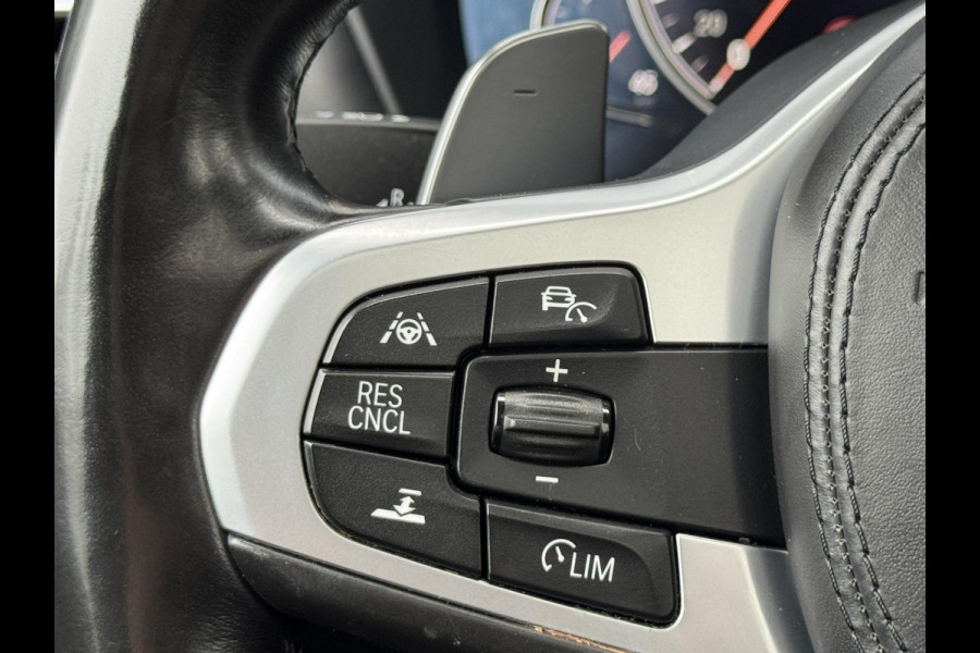 BMW X4 xDrive30i High Executive M Sport Pakket Automaat / Navigatie Professional / Panoramadak / Head-Up Display / Driving Assistant Plus / Innovation Pakket / Leder / M Sportremsysteem / Adaptief Onderstel / 20 Inch