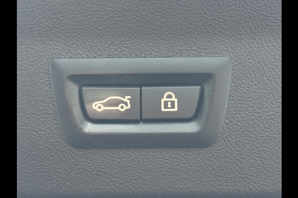 BMW X4 xDrive30i High Executive M Sport Pakket Automaat / Navigatie Professional / Panoramadak / Head-Up Display / Driving Assistant Plus / Innovation Pakket / Leder / M Sportremsysteem / Adaptief Onderstel / 20 Inch