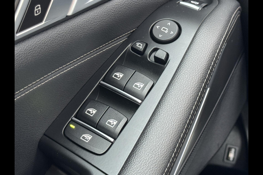 BMW X5 xDrive45e High Executive M Sport Pakket Automaat / Panoramadak / Active Steering / Trekhaak / Head-Up Display / Comfortstoelen / Laserlight / Driving Assistant Professional / 21 Inch / Luchtvering / Hifi / Craftedclarity / Shadow Line / M Sportremsysteem