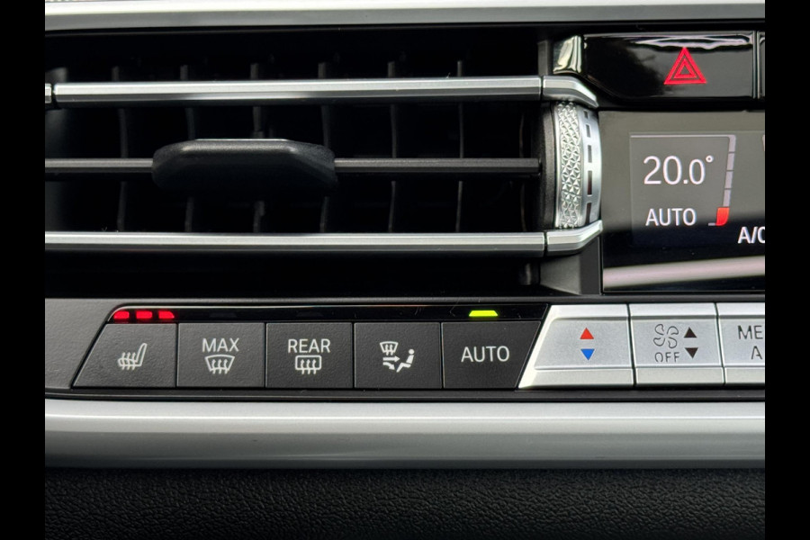 BMW X5 xDrive45e High Executive M Sport Pakket Automaat / Panoramadak / Active Steering / Trekhaak / Head-Up Display / Comfortstoelen / Laserlight / Driving Assistant Professional / 21 Inch / Luchtvering / Hifi / Craftedclarity / Shadow Line / M Sportremsysteem