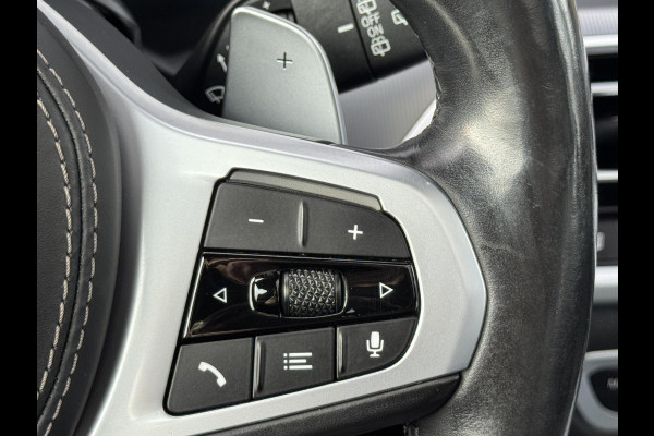 BMW X5 xDrive45e High Executive M Sport Pakket Automaat / Panoramadak / Active Steering / Trekhaak / Head-Up Display / Comfortstoelen / Laserlight / Driving Assistant Professional / 21 Inch / Luchtvering / Hifi / Craftedclarity / Shadow Line / M Sportremsysteem