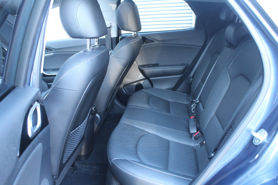 Kia Xceed 1.6 GDi 141pk PHEV ExecutiveLine DCT6 Panoramadak Clima Cruise Navi Camera 18"LMV Leder Afn. Trekhaak