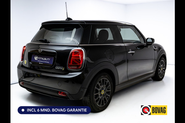 MINI Mini Electric Classic 33 kWh | Leer | Camera | Stoelverwarming | Navigatie | Cruise | Sfeerverlichting | Apple Carplay / Android auto, Licht- en regensensor