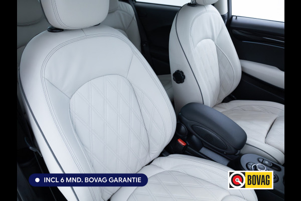 MINI Mini Electric Classic 33 kWh | Leer | Camera | Stoelverwarming | Navigatie | Cruise | Sfeerverlichting | Apple Carplay / Android auto, Licht- en regensensor
