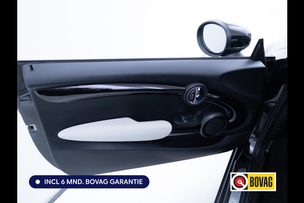 MINI Mini Electric Classic 33 kWh | Leer | Camera | Stoelverwarming | Navigatie | Cruise | Sfeerverlichting | Apple Carplay / Android auto, Licht- en regensensor