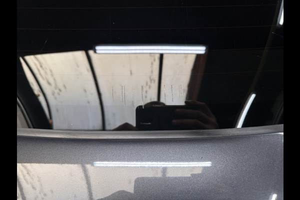 Land Rover Range Rover Velar 2.0 I4 AWD R-Dynamic HSE Aut. *PANO | HEAD-UP | LEATHER | FULL-LED | MEMORY-PACK | BLIND-SPOT | MERIDIAN-SURROUND | DIGI-COCKPIT | CAMERA | KEYLESS | HEATED-COMFORTSEATS | PRIVACY-GLASS | SHIFT-PADDLES | 21 "ALU*