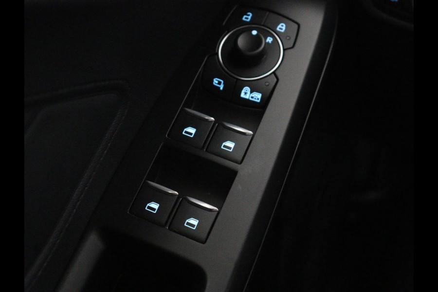 Ford Focus 1.0 EcoBoost Hybrid ST Line X | Stoelverwarming | Adaptive cruise | Carplay | Navigatie | Camera | Keyless | Parkeerhulp | Digital Cockpit