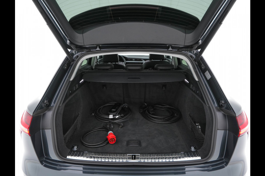 Audi e-tron 55 quattro Business edition Plus 95 kWh (3-Fase-11 kW) {SOH-88%} (INCL-BTW) *HEATPUMP | PANO | LEATHER | ADAPTIVE-CRUISE | FULL-LED | DIGI-COCKPIT | KEYLESS | MEMORY-PACK | CAMERA | NAVI-FULLMAP | SHIFTPADDLES | DAB+ | COMFORTSEATS | 20''ALU*