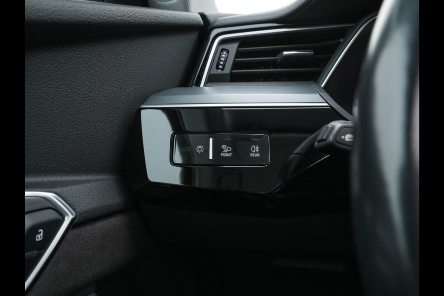 Audi e-tron 55 quattro Business edition Plus 95 kWh (3-Fase-11 kW) {SOH-88%} (INCL-BTW) *HEATPUMP | PANO | LEATHER | ADAPTIVE-CRUISE | FULL-LED | DIGI-COCKPIT | KEYLESS | MEMORY-PACK | CAMERA | NAVI-FULLMAP | SHIFTPADDLES | DAB+ | COMFORTSEATS | 20''ALU*