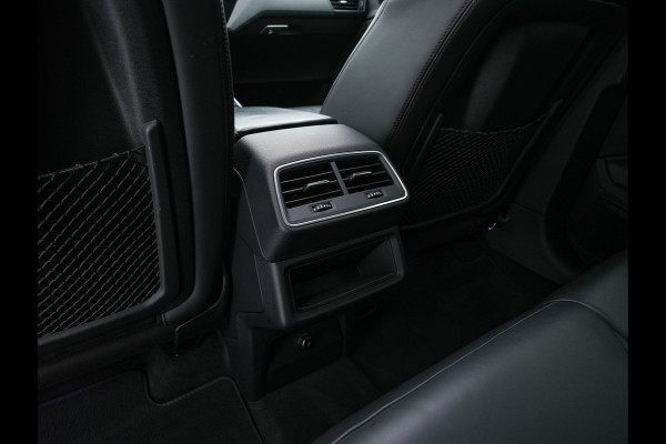 Audi e-tron 55 quattro Business edition Plus 95 kWh (3-Fase-11 kW) {SOH-88%} (INCL-BTW) *HEATPUMP | PANO | LEATHER | ADAPTIVE-CRUISE | FULL-LED | DIGI-COCKPIT | KEYLESS | MEMORY-PACK | CAMERA | NAVI-FULLMAP | SHIFTPADDLES | DAB+ | COMFORTSEATS | 20''ALU*