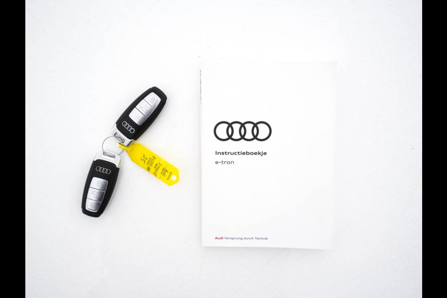 Audi e-tron 55 quattro Business edition Plus 95 kWh (3-Fase-11 kW) {SOH-88%} (INCL-BTW) *HEATPUMP | PANO | LEATHER | ADAPTIVE-CRUISE | FULL-LED | DIGI-COCKPIT | KEYLESS | MEMORY-PACK | CAMERA | NAVI-FULLMAP | SHIFTPADDLES | DAB+ | COMFORTSEATS | 20''ALU*