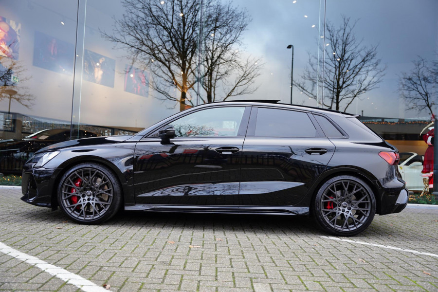 Audi A3 Sportback 2.5 TFSI RS 3 Quattro Panorama | SONOS 3D | Magnetic Ride