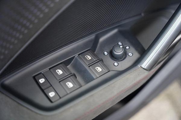 Audi A3 Sportback 2.5 TFSI RS 3 Quattro Panorama | SONOS 3D | Magnetic Ride