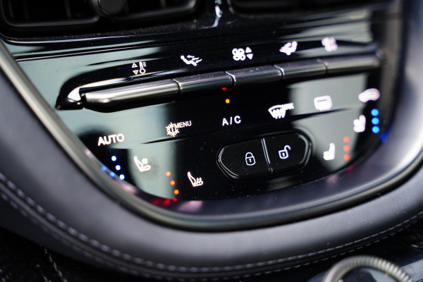 Aston Martin Dbx 4.0 V8 707 GERESERVEERD