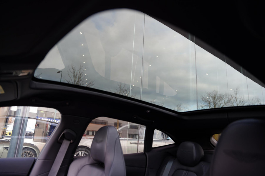 Aston Martin Dbx 4.0 V8 707 GERESERVEERD