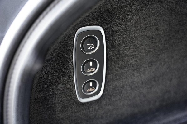 Aston Martin Dbx 4.0 V8 707 GERESERVEERD