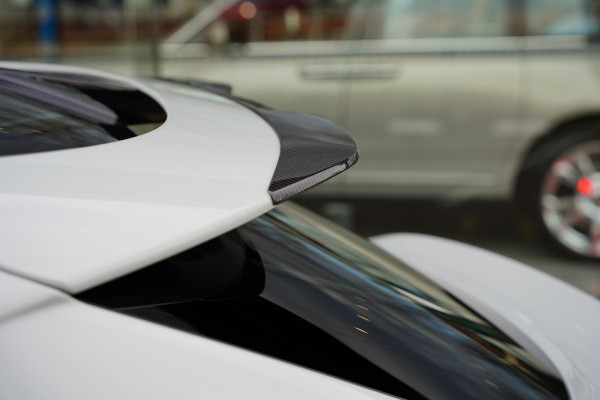 Aston Martin Dbx 4.0 V8 707 GERESERVEERD