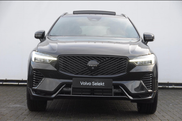 Volvo XC60 T8 455PK Automaat AWD Ultra Black Edition / Luchtvering / stoelmassage - en ventilatie / Adaptieve cruise control / Harman Kardon / BLIS / Panoramadak / Apple carplay / Parkeersensoren met 360 camera / Elektrisch bedienbare achterklep / Elektrisch verstelbare voorstoelen met geheugen / Stoel en stuurwielverwarming / 21” velgen / Getinte ramen vanaf de B-stijl