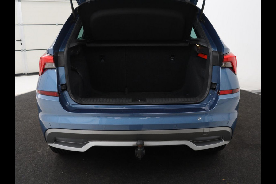 Škoda Kamiq 1.0 TSI Sport | Trekhaak | Sportstoelen | Carplay | Climate control | Parkeerhulp | Cruise control | Full LED | Sportstuur | Bluetooth