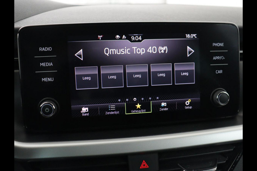 Škoda Kamiq 1.0 TSI Sport | Trekhaak | Sportstoelen | Carplay | Climate control | Parkeerhulp | Cruise control | Full LED | Sportstuur | Bluetooth