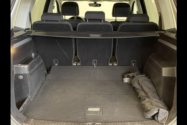 Volkswagen Touran 1.5 TSI DSG Highline | Navigatie | Parkeersensoren | Cruise Control | Blind Spot Assist | Stoelverwarming | ErgoActive stoelen | Climate Control