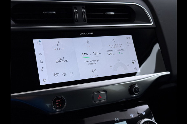 Jaguar I-PACE EV320pk SE 90kWh 3Fase ! Soh 90.5% AWD Leer Meridian™ Hifi Memory Navi Ecc 3D-Surround Camera Adaptive Cruise Business Pack Apple Carplay Android Auto Forward Vieuw+Detection+Guidance Stuur-verwarming Led Origineel Nederlandse Auto Nieuwprijs € 73.000,- Deze kan thuis wél met 11kw/uur laden
