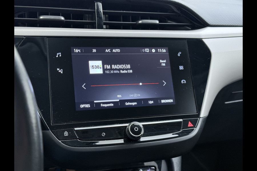 Opel CORSA-E 50kWh 3 Fase laden Warmtepomp Navi 360°Camera Two-Tone Lak Ecc Edition+ Stoel+Stuur-Verwarmd Parkeer Pack Pdc DAB Lmv 16" Privacy Glas Led Isofix Regen-Lichtsensor LaneAssist Origineel Nederlandse Auto SOH 89% Zeer compleet!
