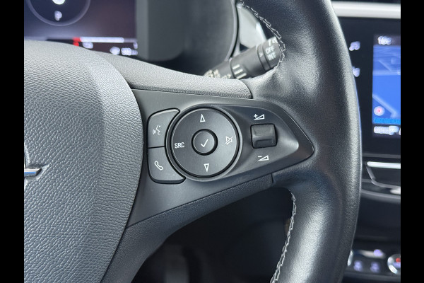 Opel CORSA-E 50kWh 3 Fase laden Warmtepomp Navi 360°Camera Two-Tone Lak Ecc Edition+ Stoel+Stuur-Verwarmd Parkeer Pack Pdc DAB Lmv 16" Privacy Glas Led Isofix Regen-Lichtsensor LaneAssist Origineel Nederlandse Auto SOH 89% Zeer compleet!