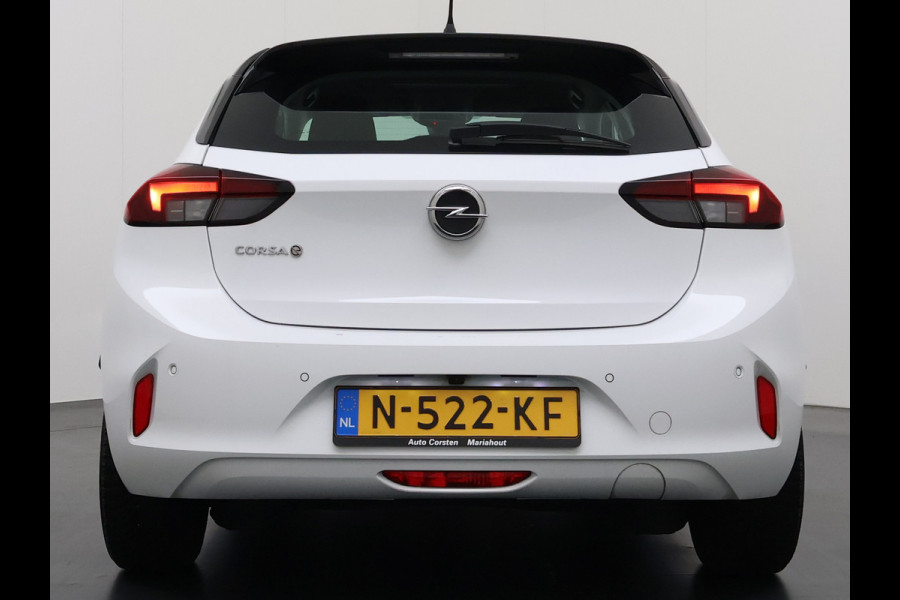Opel CORSA-E 50kWh 3 Fase laden Warmtepomp Navi 360°Camera Two-Tone Lak Ecc Edition+ Stoel+Stuur-Verwarmd Parkeer Pack Pdc DAB Lmv 16" Privacy Glas Led Isofix Regen-Lichtsensor LaneAssist Origineel Nederlandse Auto SOH 89% Zeer compleet!