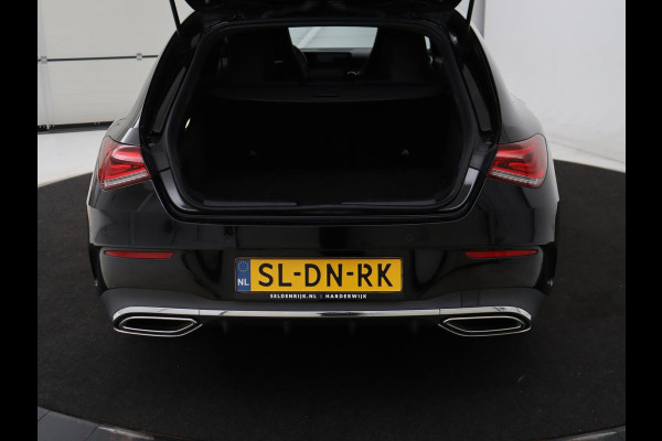 Mercedes-Benz CLA-Klasse Shooting Brake 250e AMG | Adaptive cruise | Stoelverwarming | Carplay | Widescreen | Leder/Alcantara | Navigatie | Camera | Park Assist | PHEV | Plug In