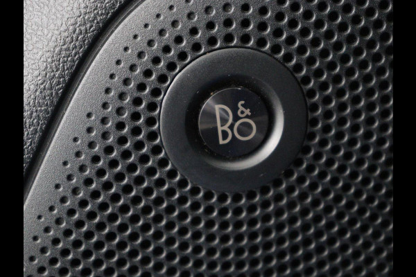 Ford Focus 1.0 EcoBoost ST Line | Automaat | Stoelverwarming | Adaptive cruise | B&O Sound | Carplay | Full LED | Camera | Navigatie | Airco | Bluetooth