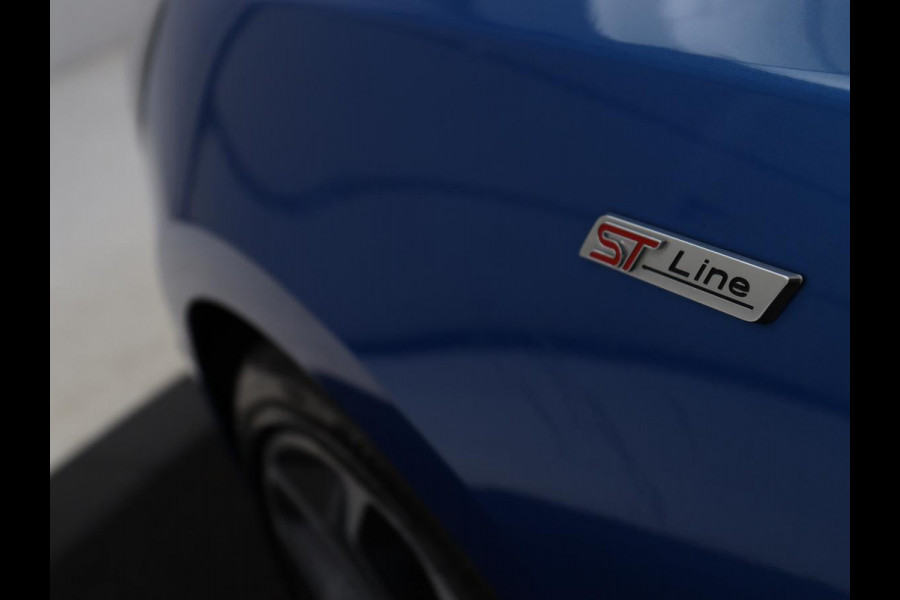 Ford Focus 1.0 EcoBoost ST Line | Automaat | Stoelverwarming | Adaptive cruise | B&O Sound | Carplay | Full LED | Camera | Navigatie | Airco | Bluetooth