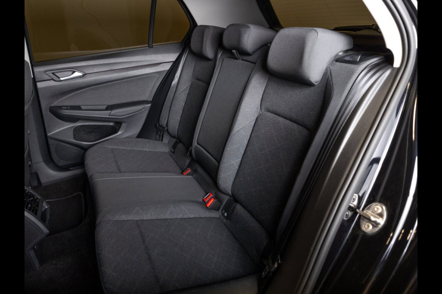 Volkswagen Golf 1.0 TSI Life / 110pk / Cruise / Airco / Klimaatregeling / Navigatie / Apple Carplay