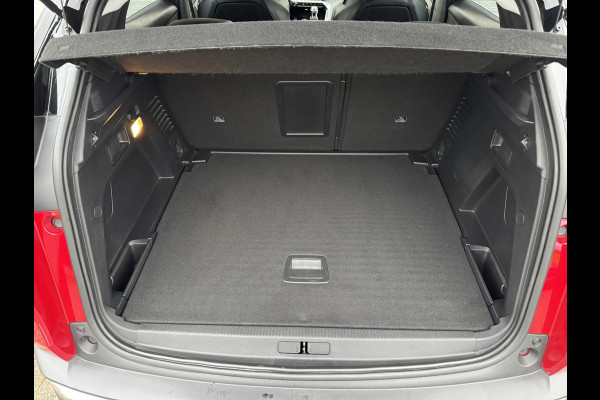 Peugeot 3008 1.2 PureTech Allure Cruise Climate Camera plus Sensoren voor/achter Navi Dodehoekdetectie Navigatie