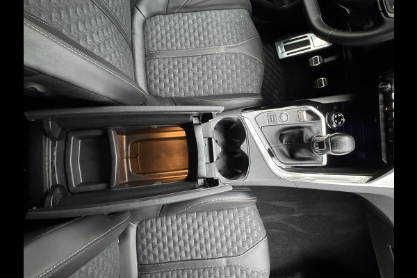 Peugeot 3008 1.2 PureTech Allure Cruise Climate Camera plus Sensoren voor/achter Navi Dodehoekdetectie Navigatie