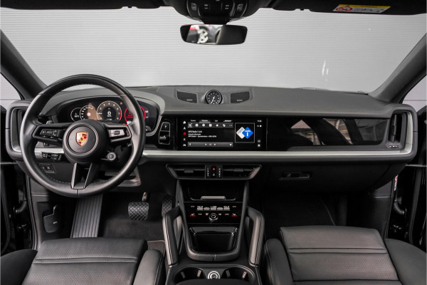 Porsche Cayenne Coupé 3.0 E-Hybrid Sport Design Black Edition ACC HUD Luchtv Trekhaak