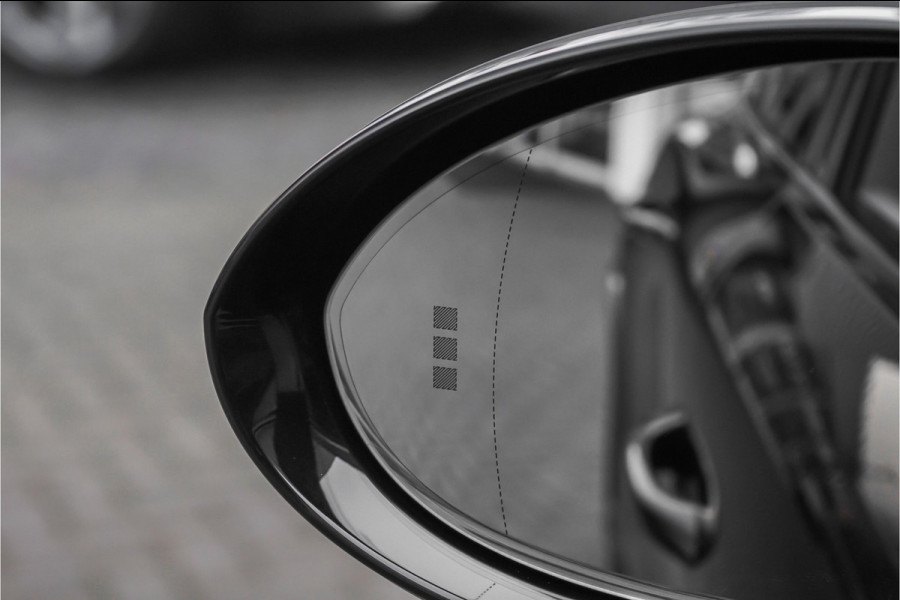 Porsche Cayenne Coupé 3.0 E-Hybrid Sport Design Black Edition ACC HUD Luchtv Trekhaak