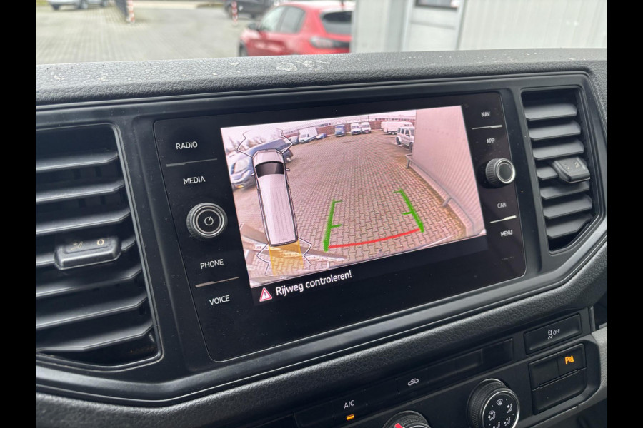 Volkswagen Crafter 2.0 TDI L3H1*AUTOM.*A/C*NAVI*HAAK*CAM*CARPLAY*