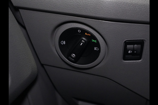 Volkswagen Crafter 35 2.0 TDI 140pk DSG L3H3 Navigatie Camera comfort stoel Android/Carplay