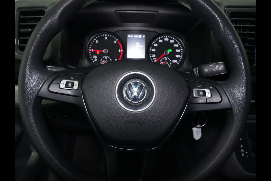 Volkswagen Crafter 35 2.0 TDI 140pk DSG L3H3 Navigatie Camera comfort stoel Android/Carplay
