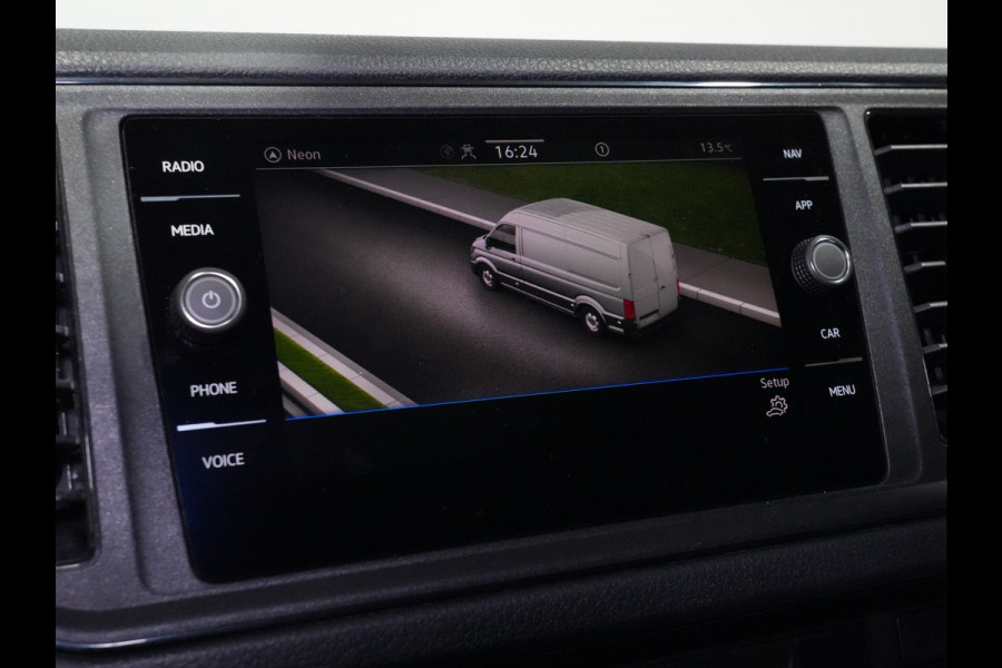 Volkswagen Crafter 35 2.0 TDI 140pk DSG L3H3 Navigatie Camera comfort stoel Android/Carplay
