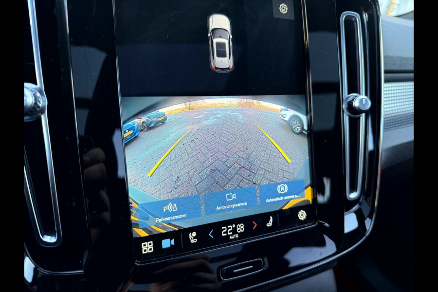 Volvo XC40 Recharge P8 AWD R-Design SOH 92.3%, Panoramadak, Camera, 20''Lmv