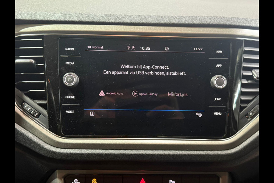 Volkswagen T-Roc 1.5 TSI Style Business Carplay/Camera/ACC/Trekhaak/Keyless