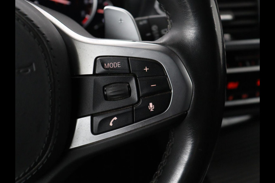 BMW X3 xDrive20i High Executive | M Sport | 1e eigenaar | Head-Up | Leder | Trekhaak | Stoelverwarming | Harman/Kardon | Camera | Keyless | Adaptive Drive | Sfeerverlichting | Full LED | Sportstoelen