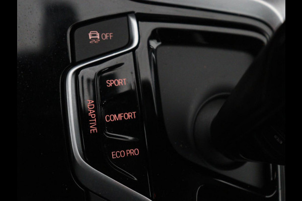 BMW X3 xDrive20i High Executive | M Sport | 1e eigenaar | Head-Up | Leder | Trekhaak | Stoelverwarming | Harman/Kardon | Camera | Keyless | Adaptive Drive | Sfeerverlichting | Full LED | Sportstoelen