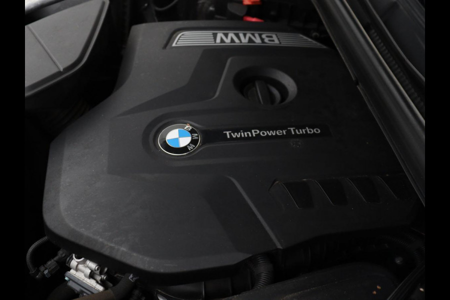 BMW X3 xDrive20i High Executive | M Sport | 1e eigenaar | Head-Up | Leder | Trekhaak | Stoelverwarming | Harman/Kardon | Camera | Keyless | Adaptive Drive | Sfeerverlichting | Full LED | Sportstoelen