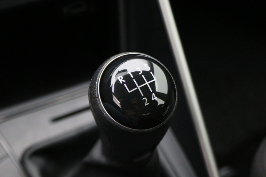 Volkswagen Polo 1.0 MPI Comfortline Airco, Cruise, Bluetooth, Elektrische Pakket, Front Assist, Radio